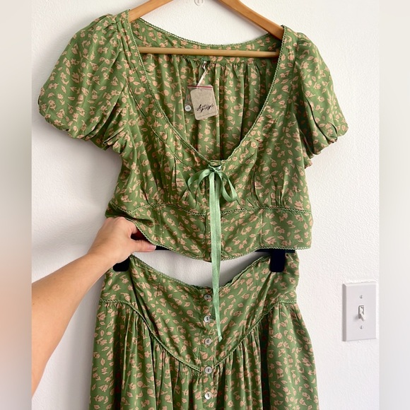 Free People Easy to Love Set Skirt Crop Top Skirt Set Green Floral NWT - Picture 16 of 17